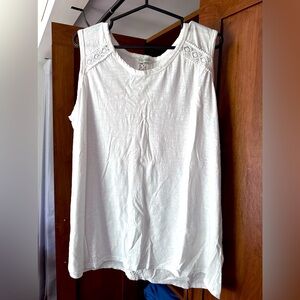 Denver Hayes Lace Detail Tank